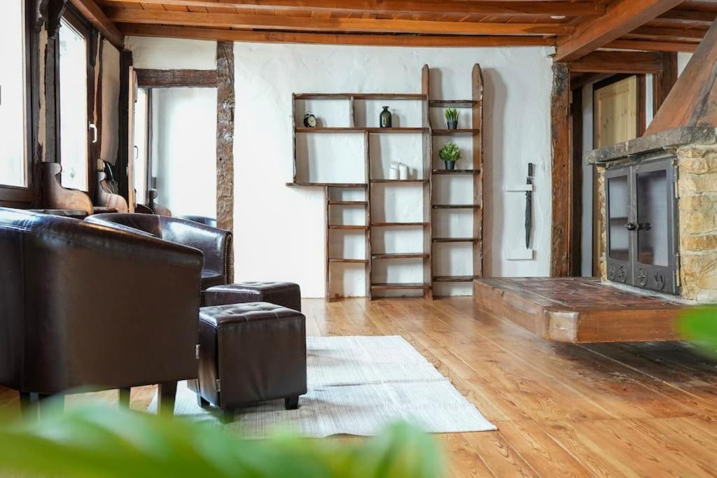 Charmante Fachwerk Wohnung Mit Terrasse In Der Altstadt Koblenz  Dış mekan fotoğraf