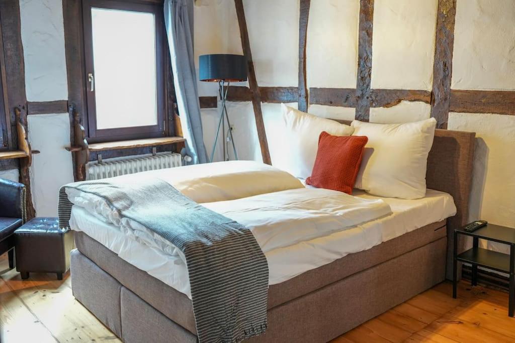 Charmante Fachwerk Wohnung Mit Terrasse In Der Altstadt Koblenz  Dış mekan fotoğraf