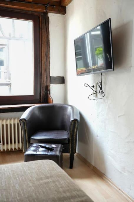 Charmante Fachwerk Wohnung Mit Terrasse In Der Altstadt Koblenz  Dış mekan fotoğraf